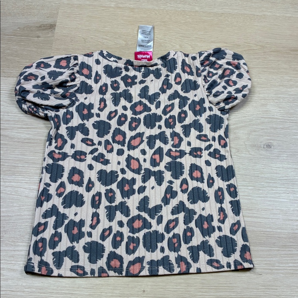Disney Minnie Tan Beige and Black Patterned Bow Animal Print Top 4/5 - Picture 5 of 5